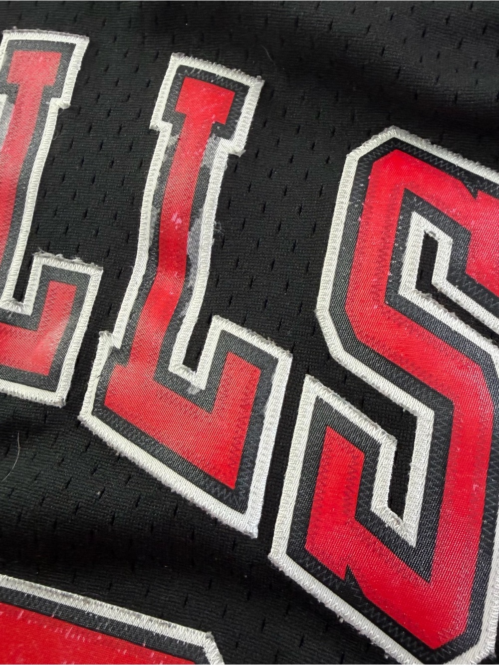 Mitchell & Ness Scottie Pippen Bulls 1997-98 Swingman Jersey M Distressed Stich - Picture 5 of 16